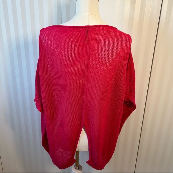 Victoria’s Secret dark pink loose crochet boho cover up sweater Size M/L - Picture 3 of 7